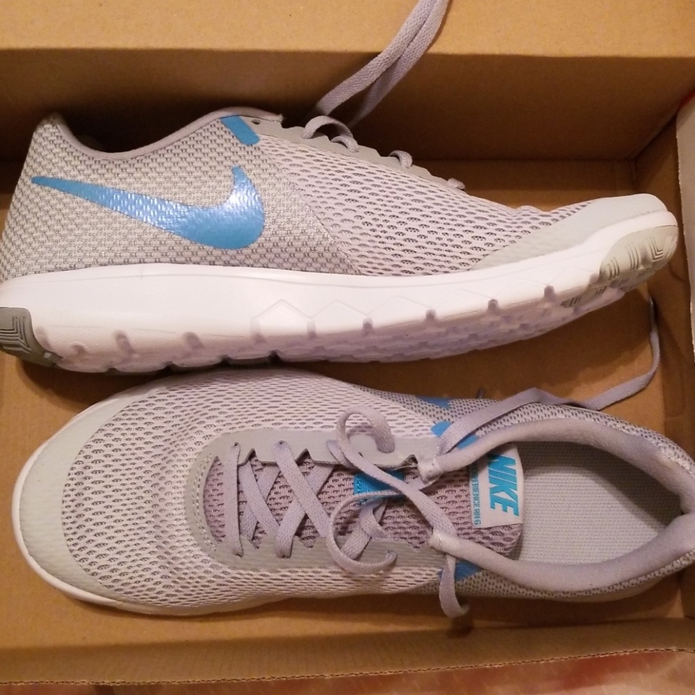 Womens nike tennis! New!